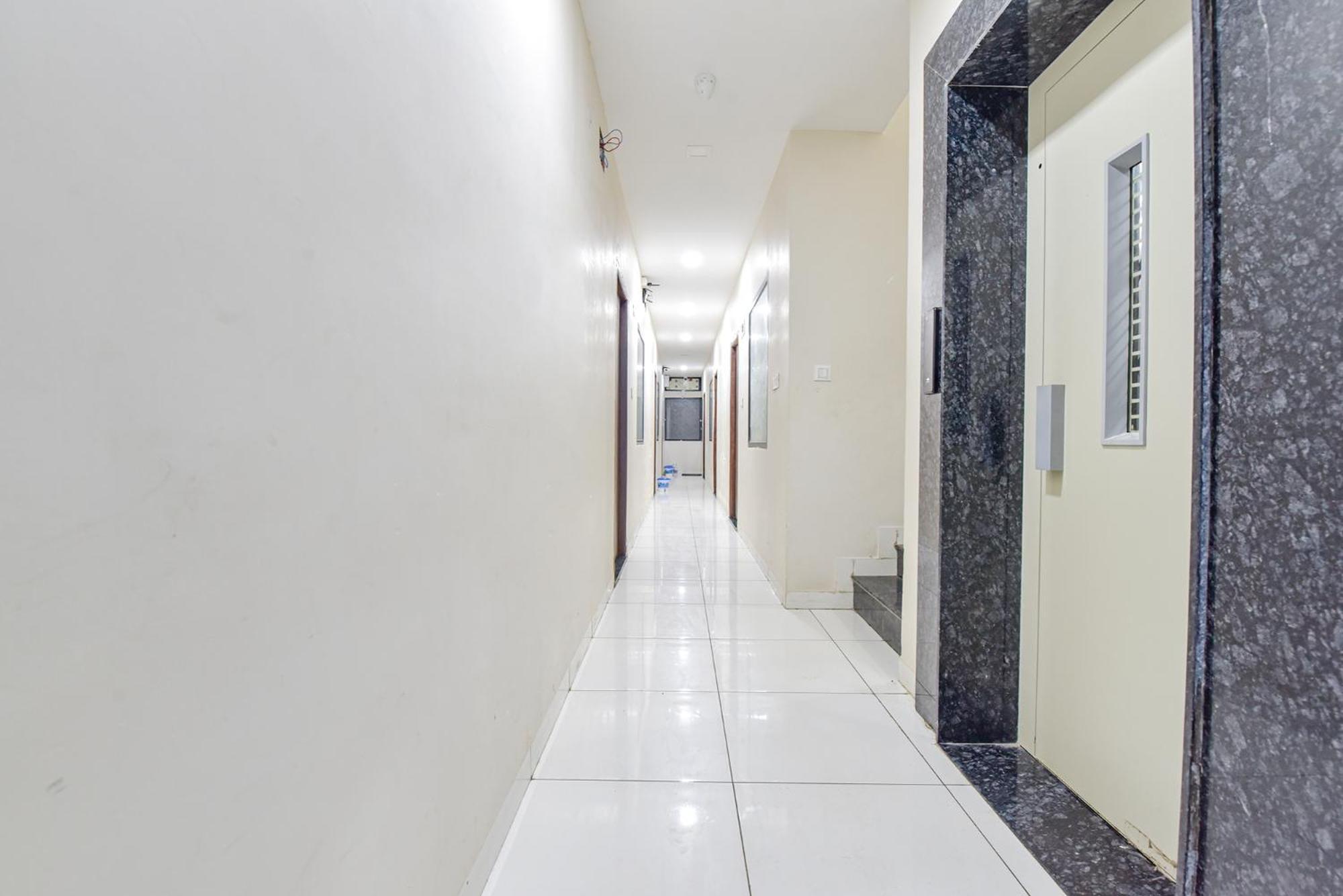 אויאיין Fabexpress Devani Palace מראה חיצוני תמונה