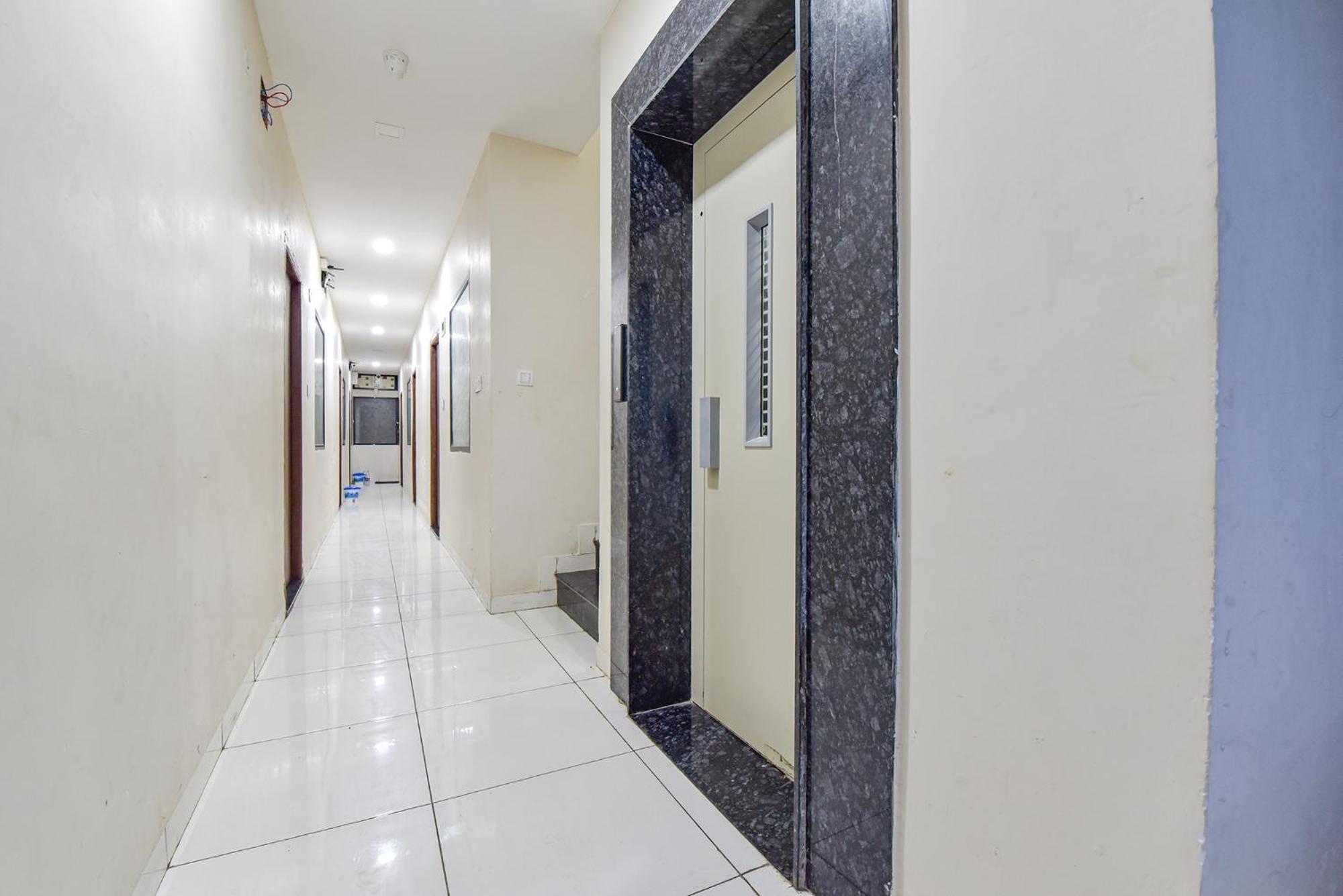 אויאיין Fabexpress Devani Palace מראה חיצוני תמונה